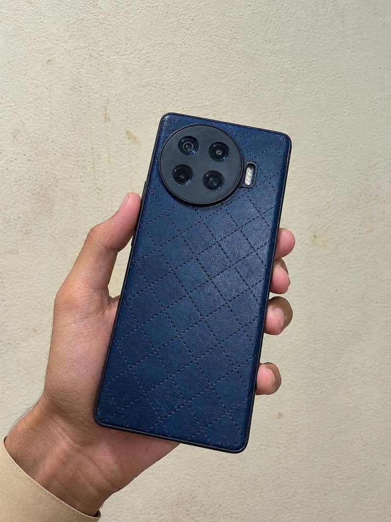 Tecno Spark 20 Pro Plus 8/256 3