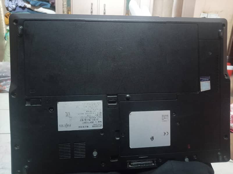 fujitsu laptop OK condition 7 /10 - Laptops - 1120793367