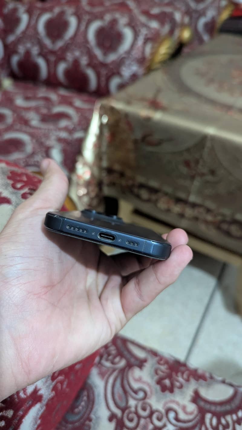 Apple iPhone 15 Pro 1