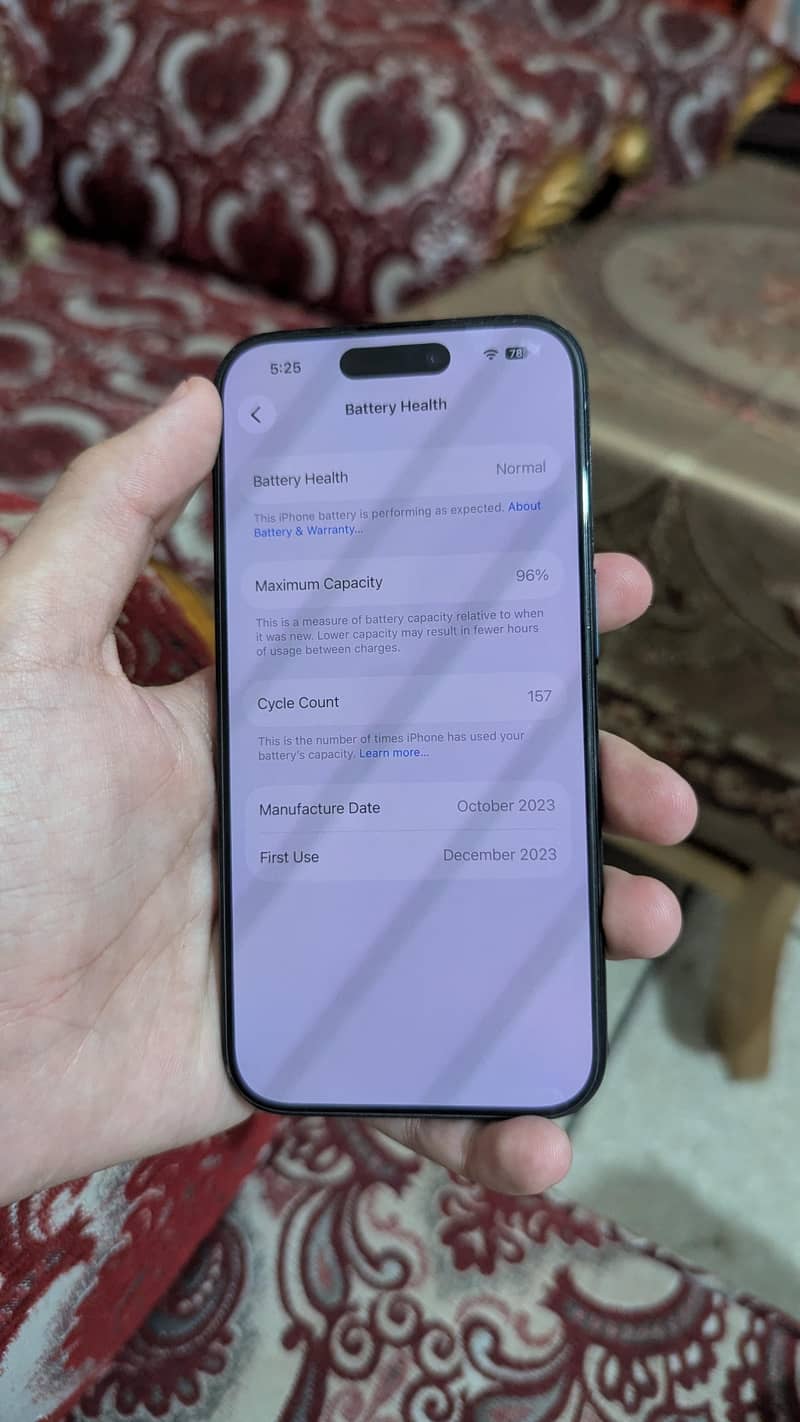 Apple iPhone 15 Pro 4