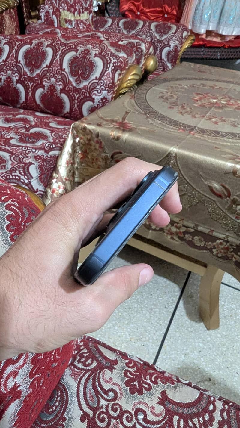 Apple iPhone 15 Pro 5