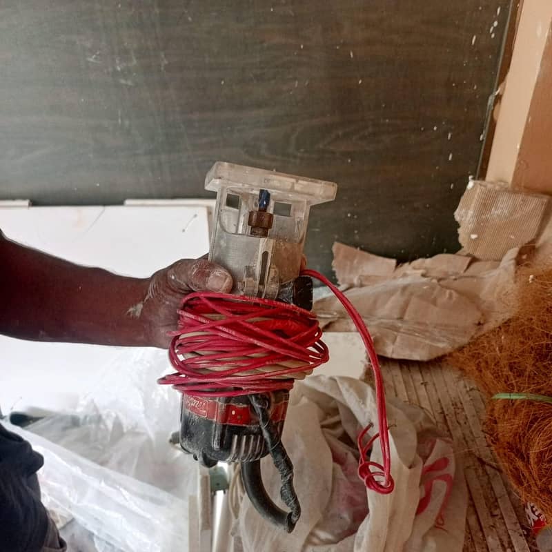 electrician 0