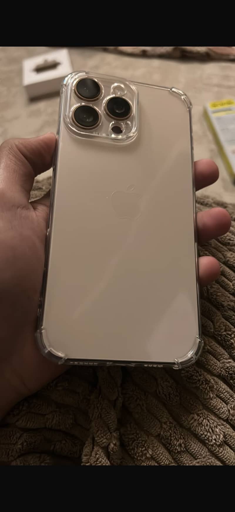 Apple iPhone 16 Pro Max 1