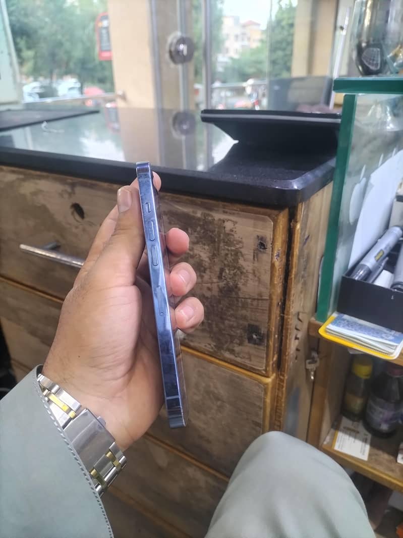 Apple iPhone 13 Pro 5