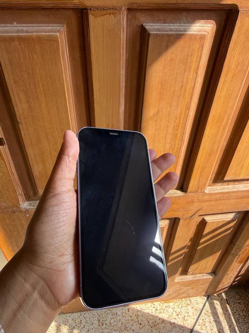Apple iPhone 12 10