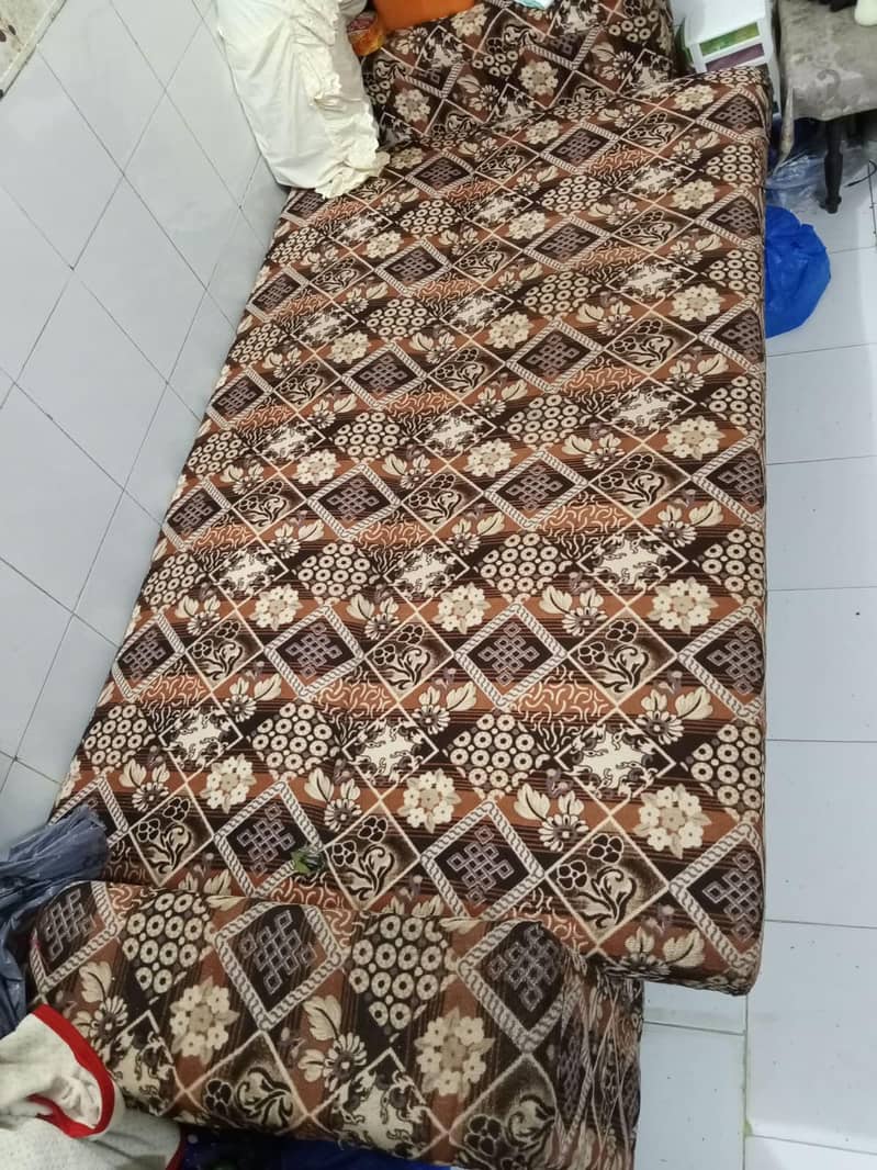 3 sofa and  combed 0