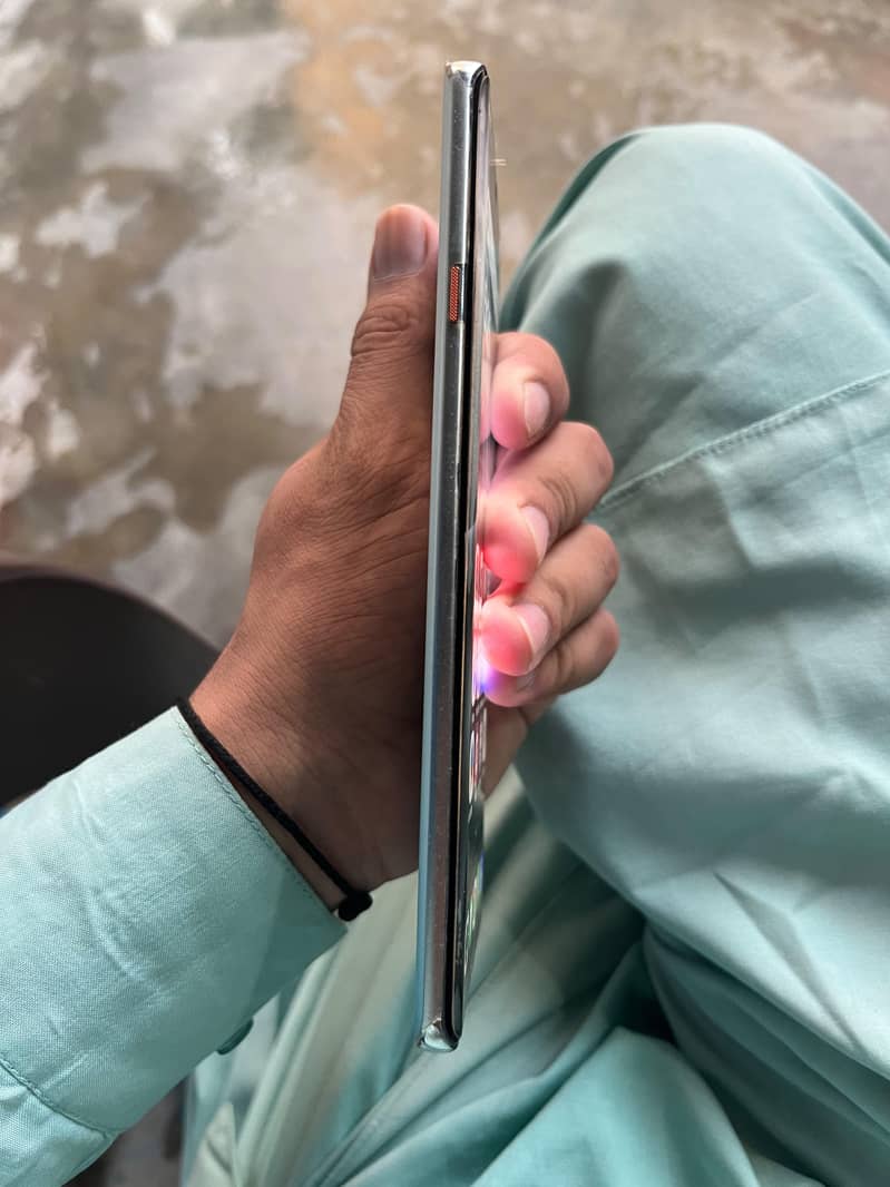 Tecno CAMON 40 Pro 3