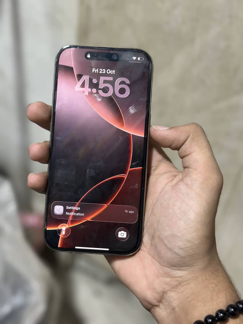 Apple iPhone 16 Pro 5
