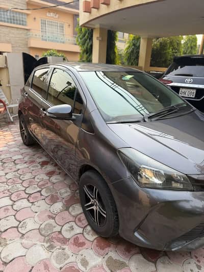 Toyota Vitz 2014