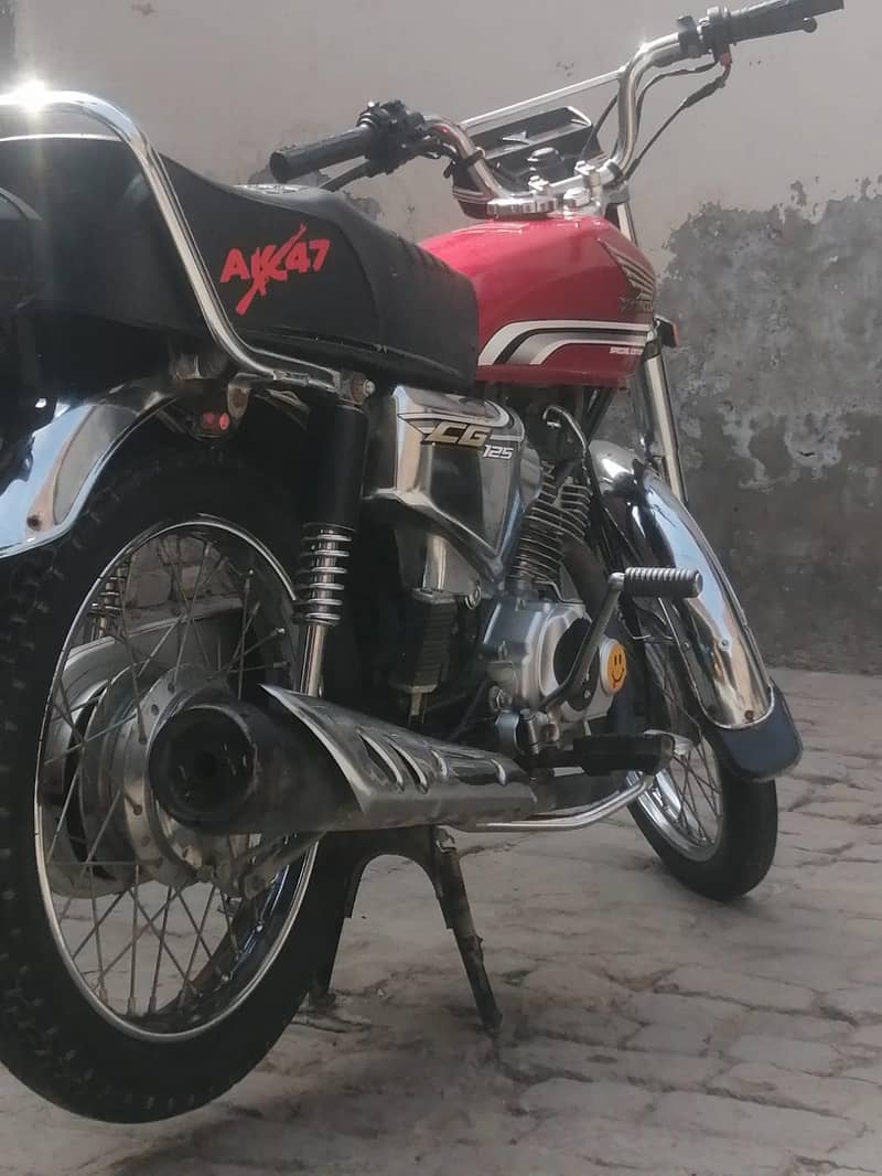 HONDA 125 SELFSTART 1
