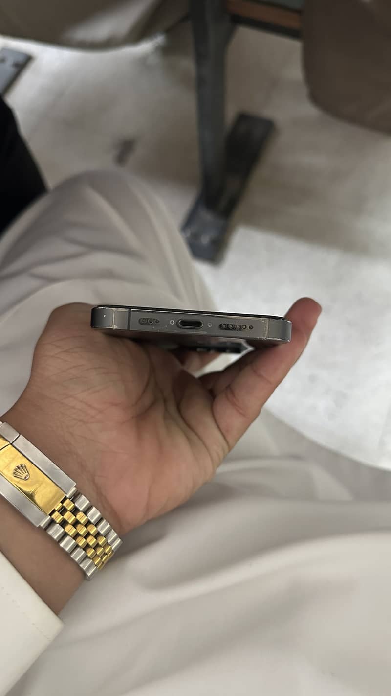 Apple iPhone 13 Pro 3