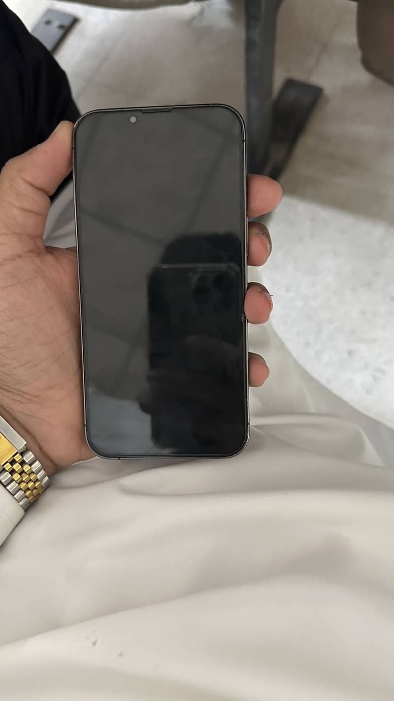 Apple iPhone 13 Pro 4