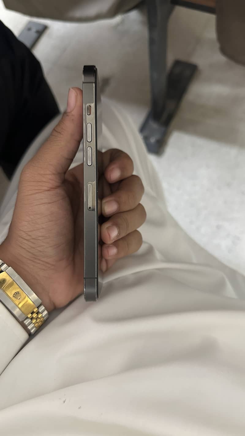 Apple iPhone 13 Pro 6