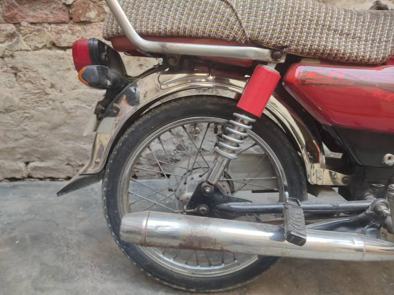 crown 70 cc 3