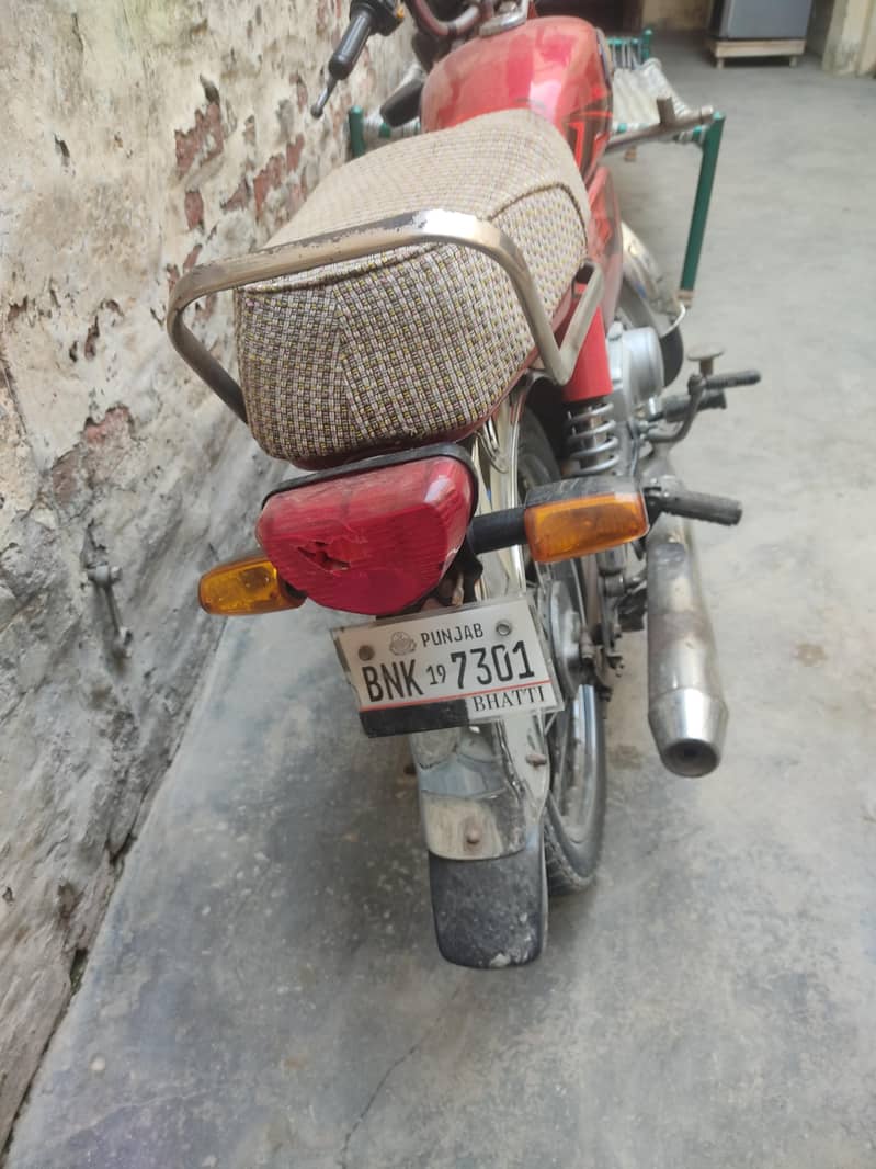 crown 70 cc 4