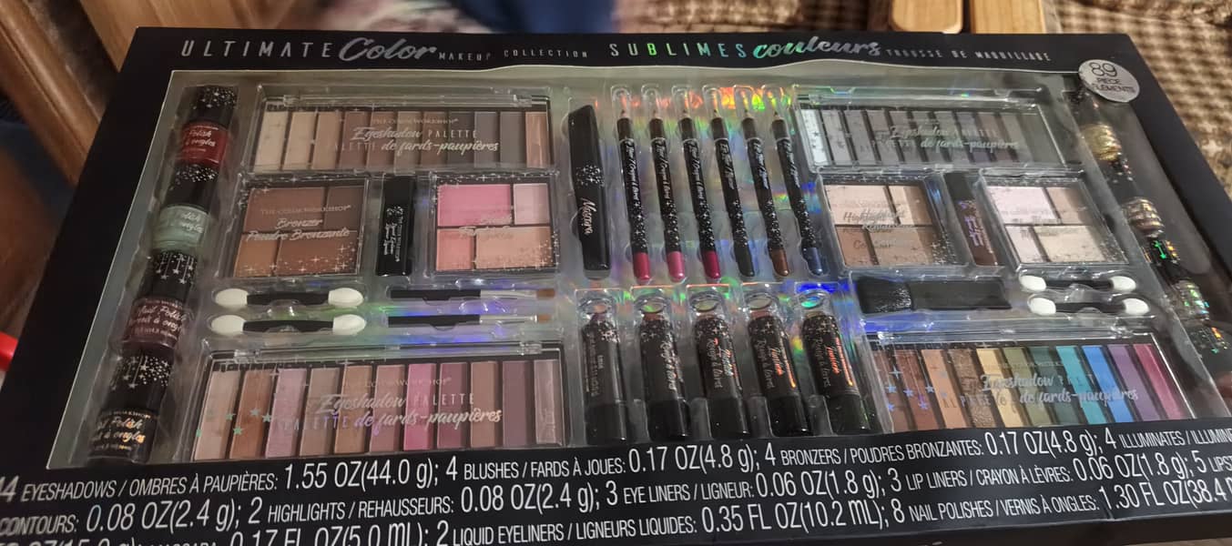Makeup kit brand new 1