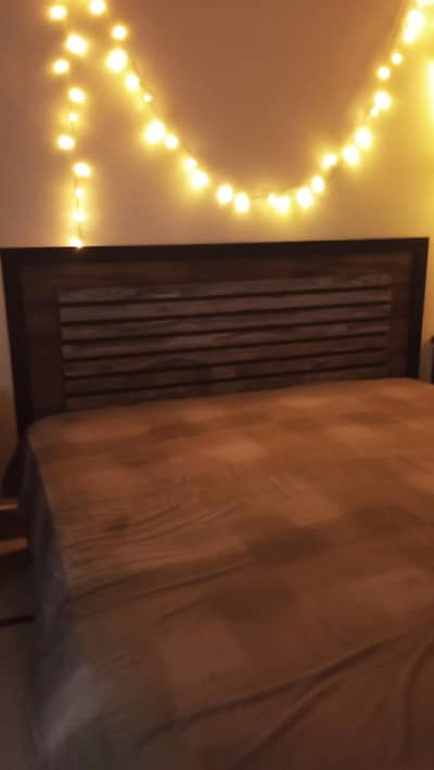 new bed hai slightly used price is negotiable for urgent sale