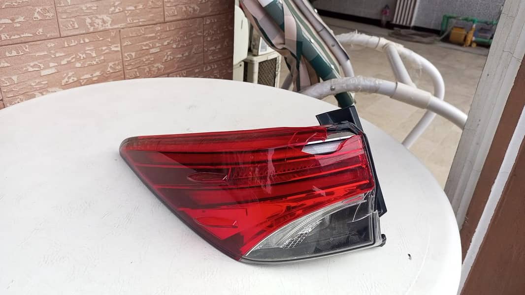 fortuner original back lights 2