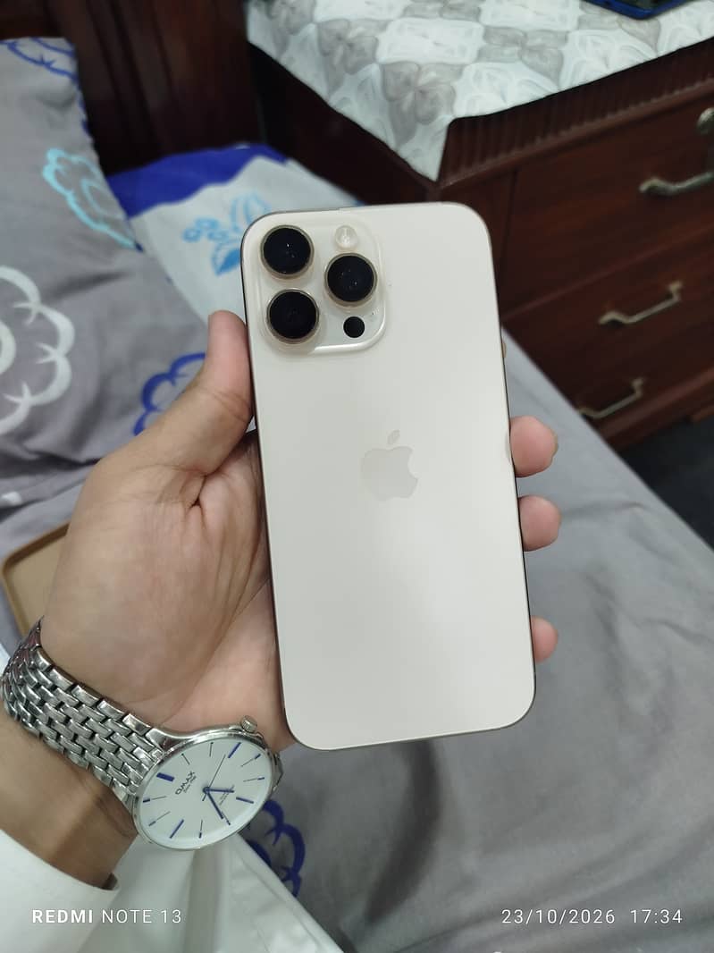 Apple iPhone 16 Pro Max JV 3