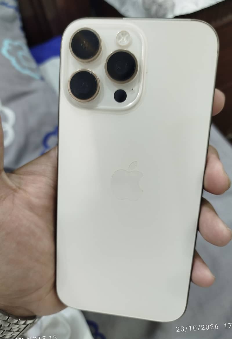 Apple iPhone 16 Pro Max JV 6