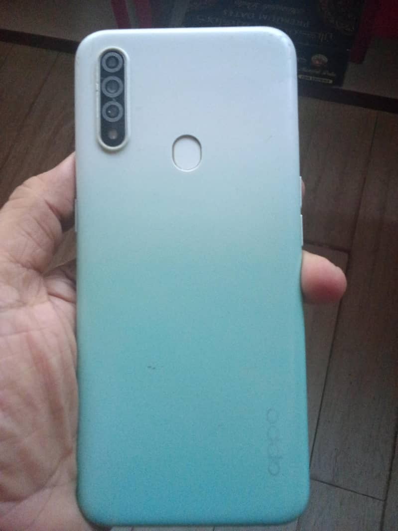 OPPO A31 3