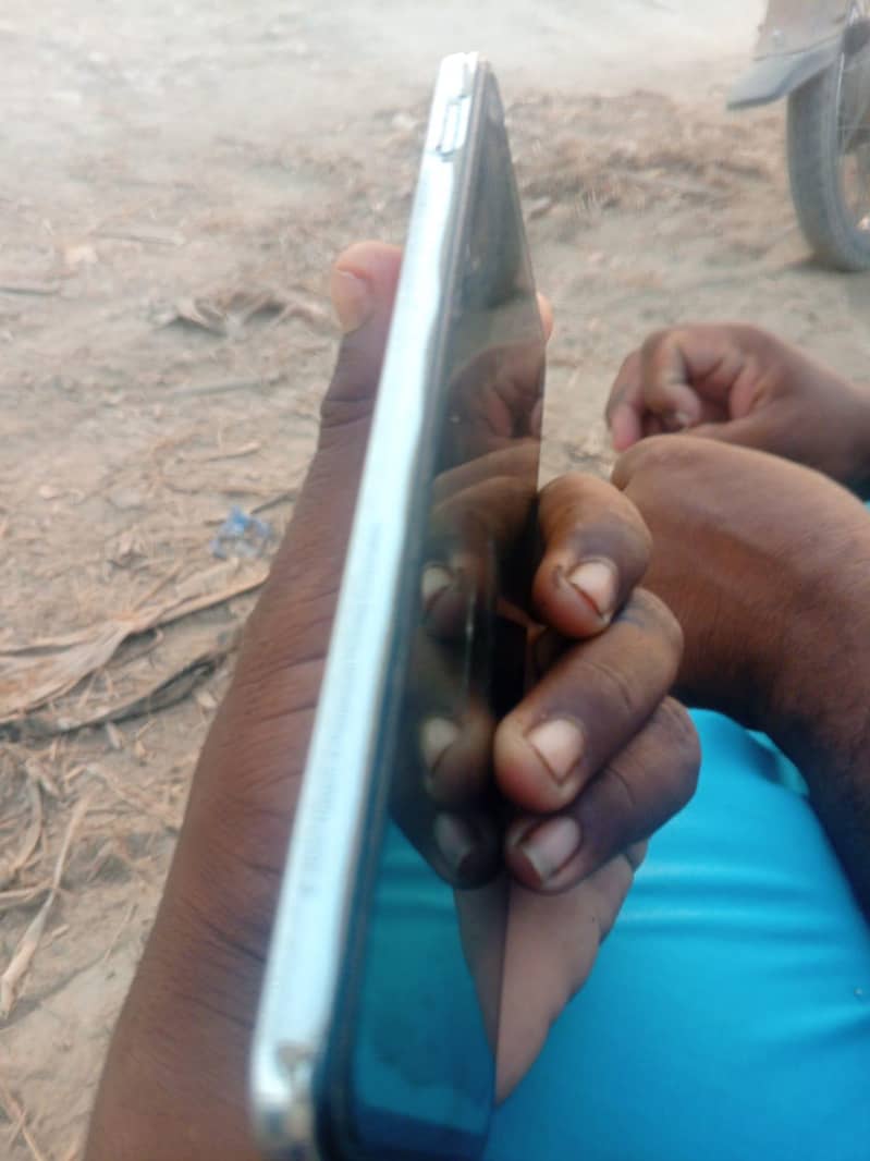 Tecno SPARK 30 Pro 5