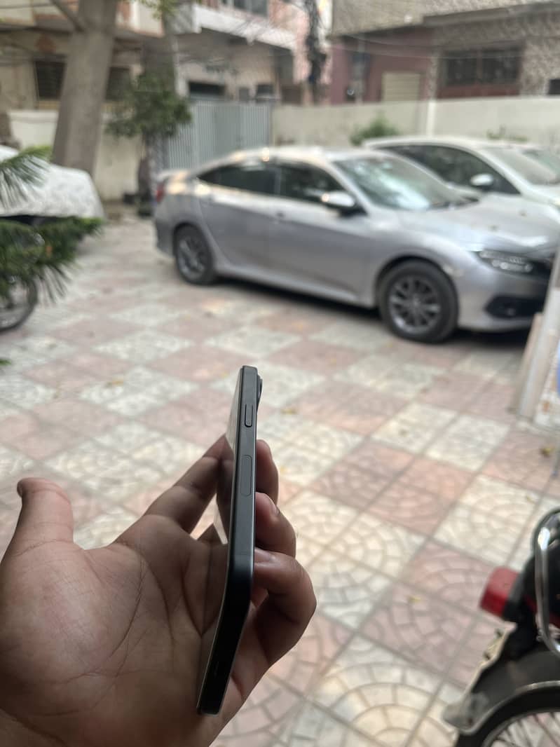 iPhone 15 jv with box 2