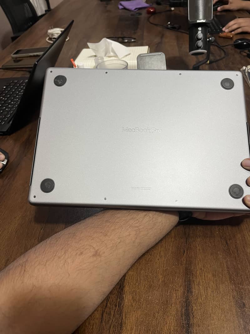 MACBOOK PRO M3 2