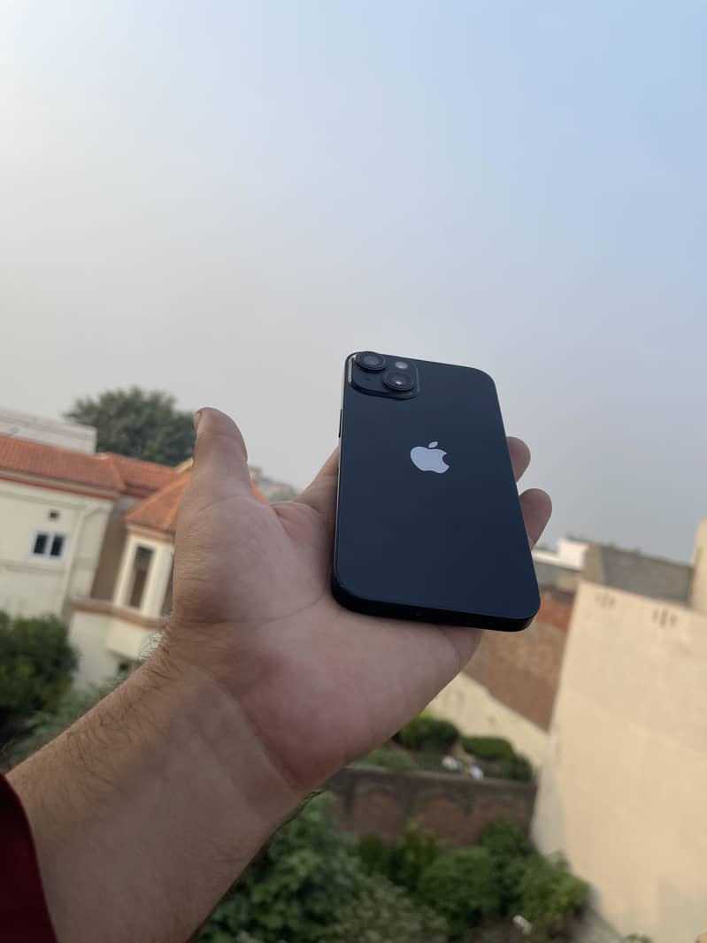 Apple iPhone 14 3