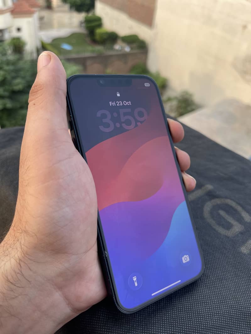 Apple iPhone 14 5