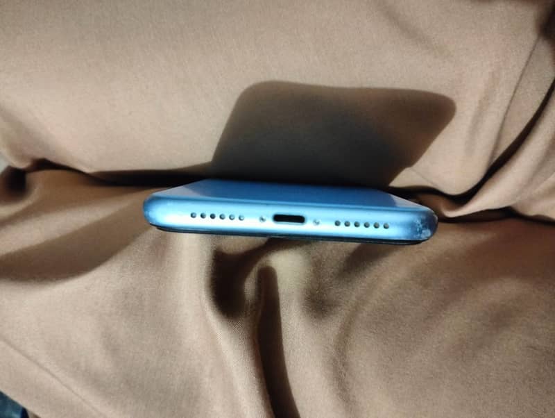Apple iPhone XR 2