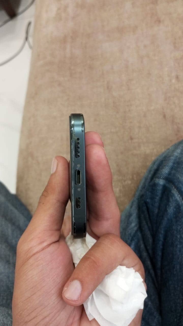 Apple iPhone 12 Pro 4