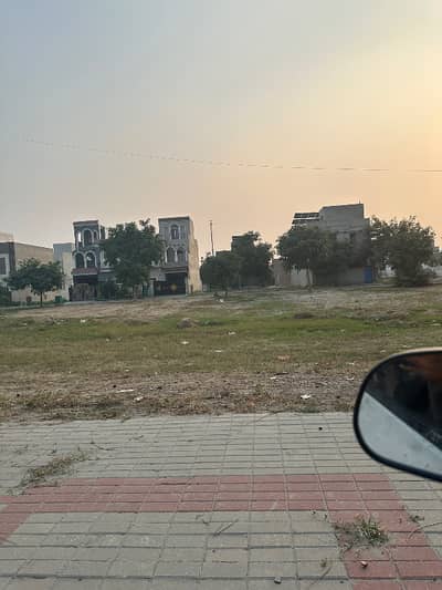 3 Marla hot location