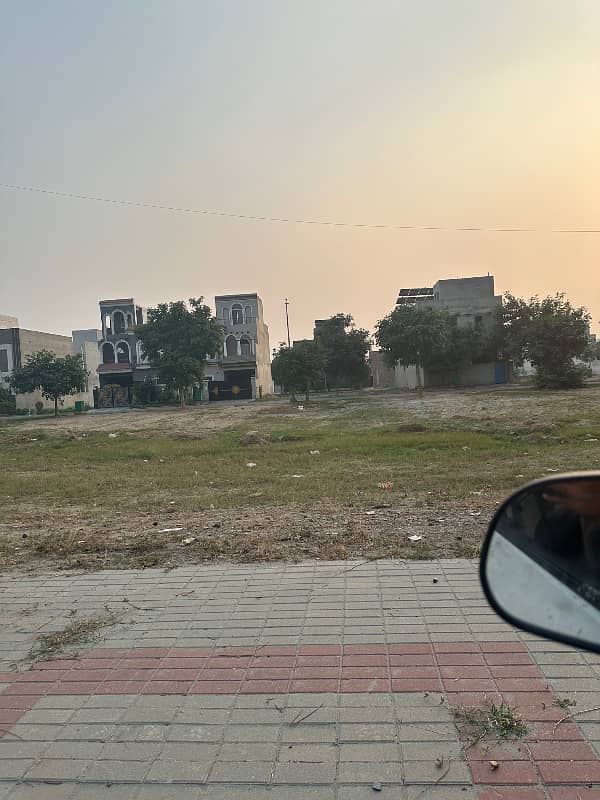 3 Marla hot location 0