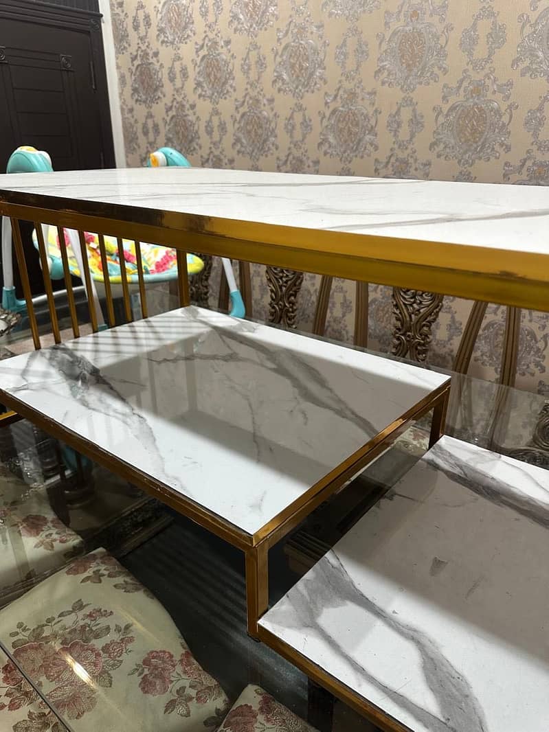 Centre table 0