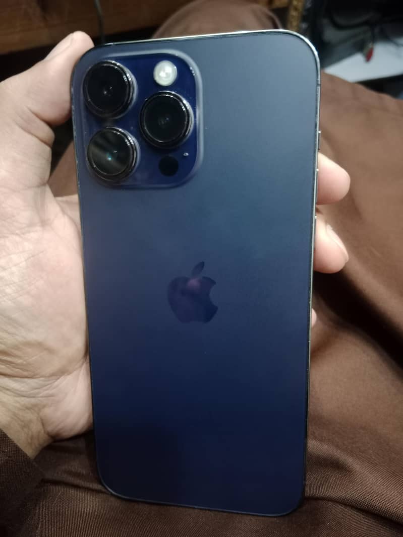 Apple iPhone 14 Pro Max 0