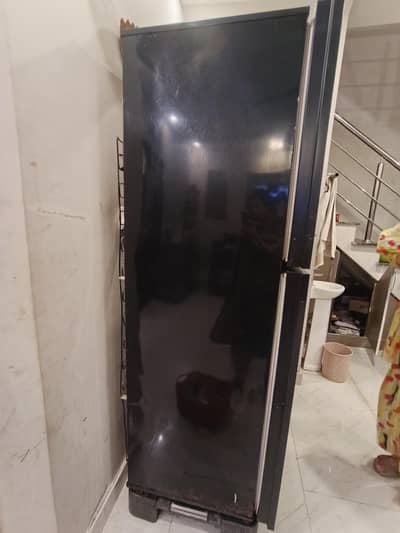 Refrigerator for sale