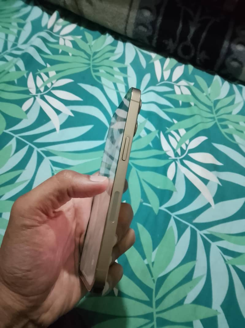 Apple iPhone 13 Pro 3