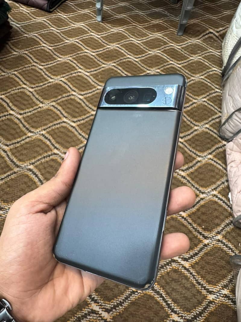 Google Pixel 8 Pro 0