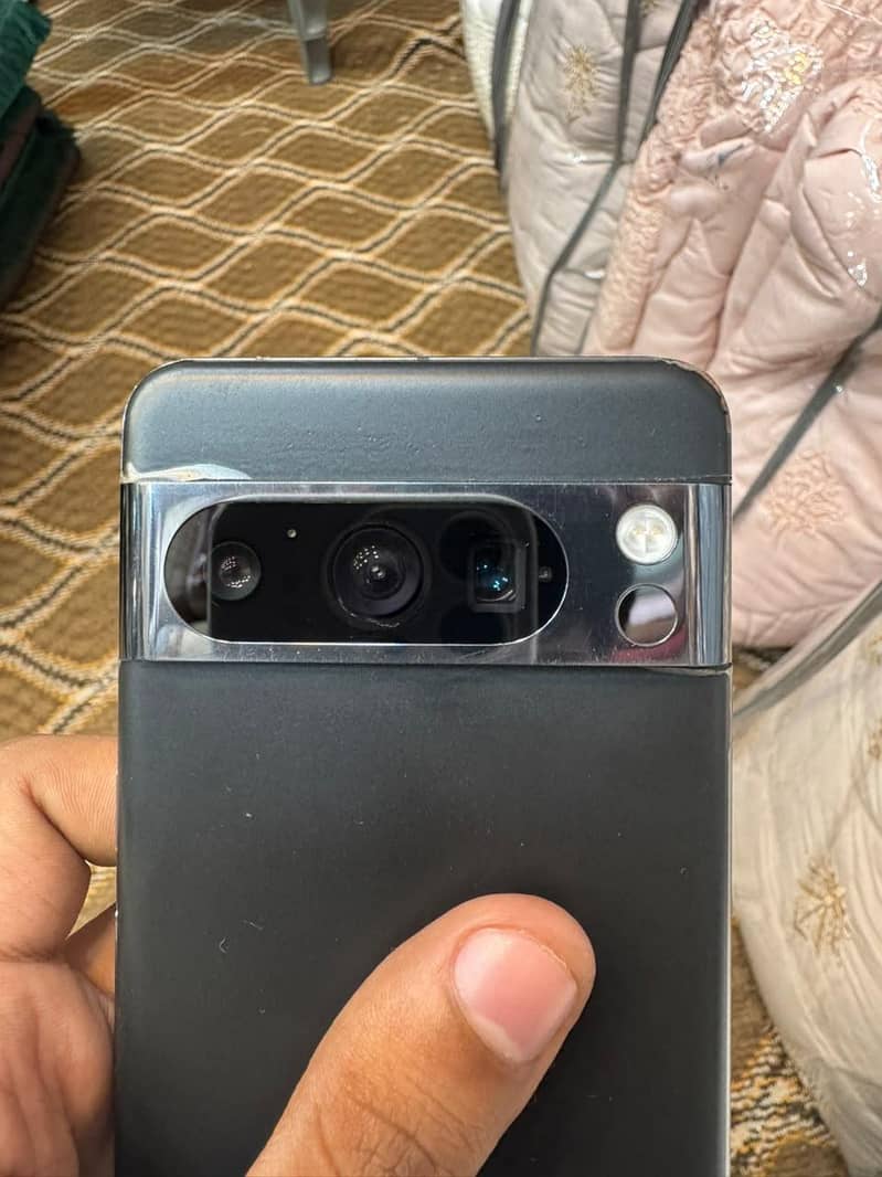 Google Pixel 8 Pro 2