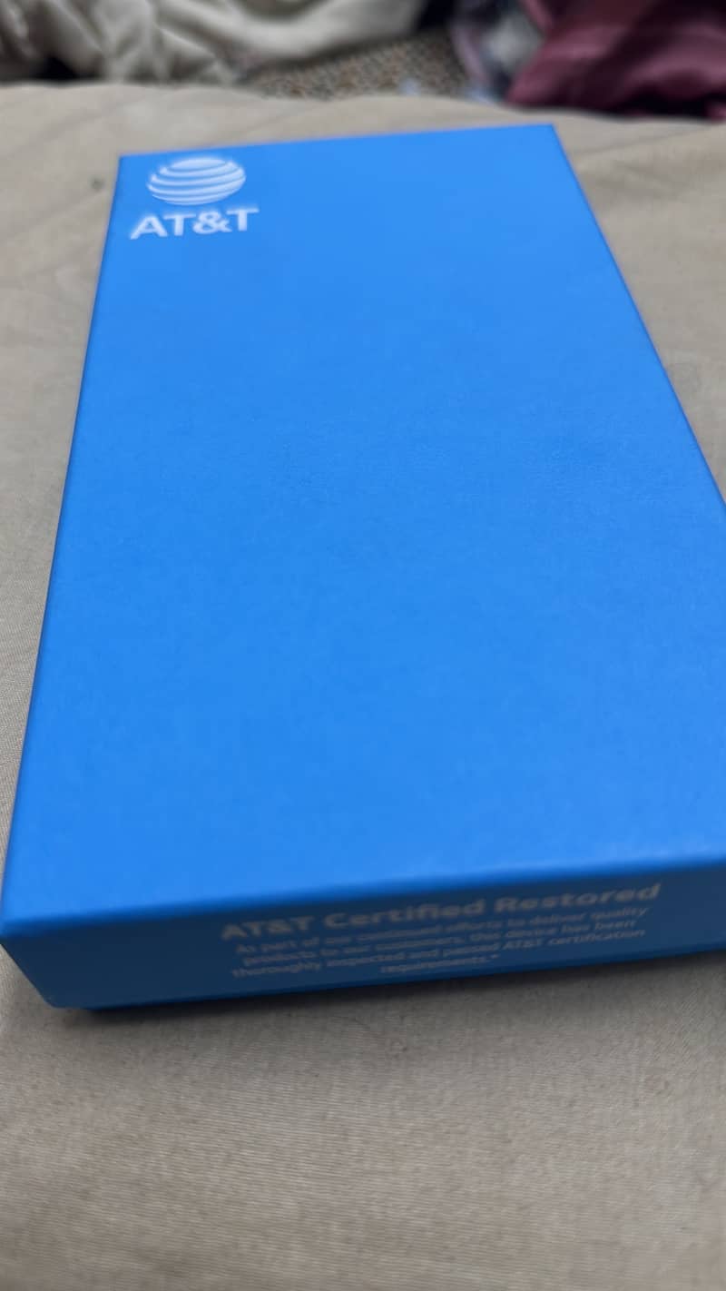 Apple iPhone 16 Pro Max 1