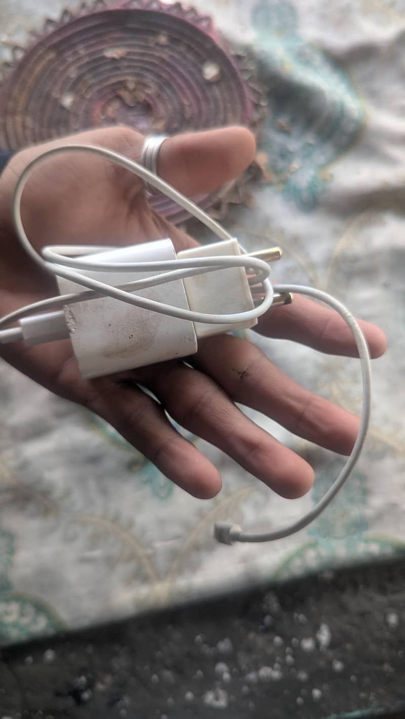 Apple iPhone 11 0