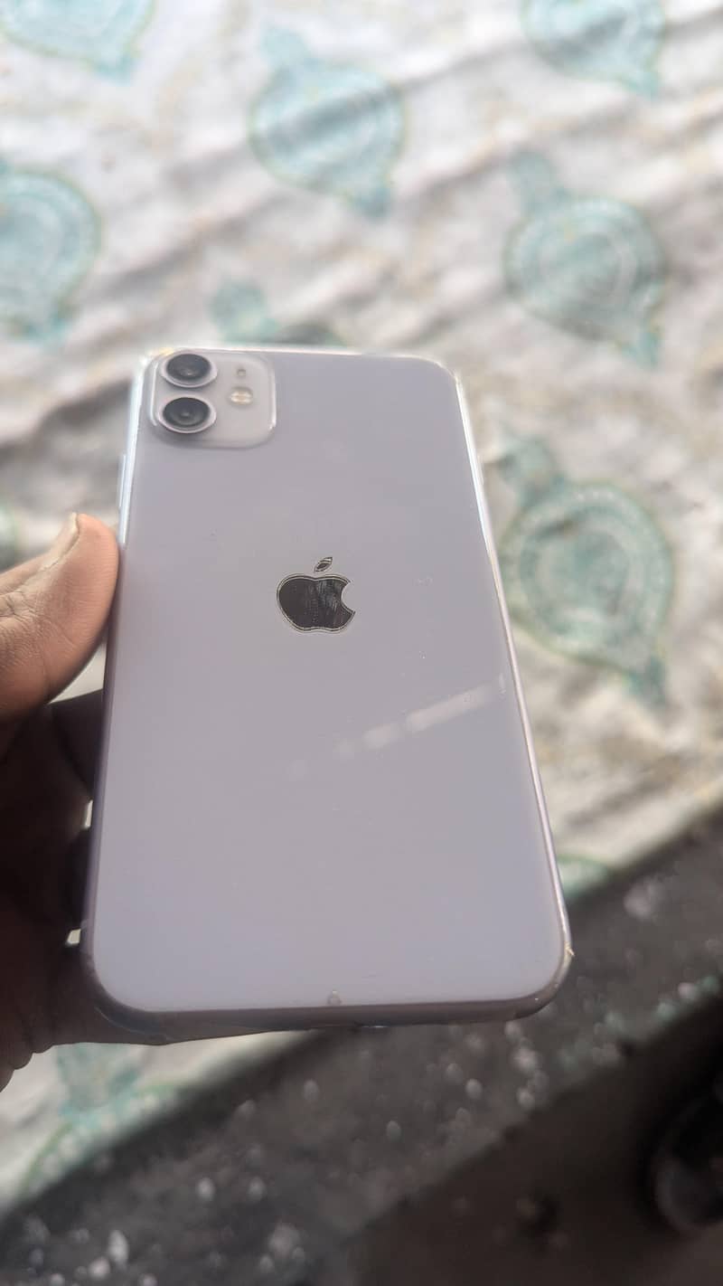 Apple iPhone 11 7
