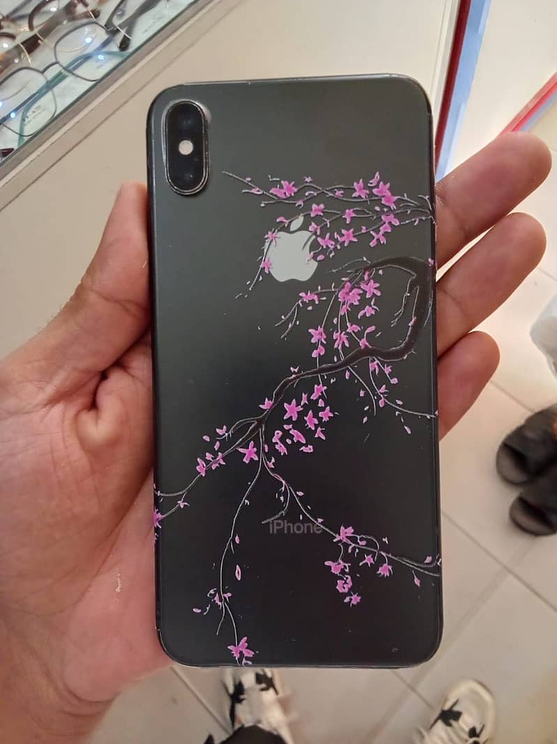 Apple iPhone XS Max 0