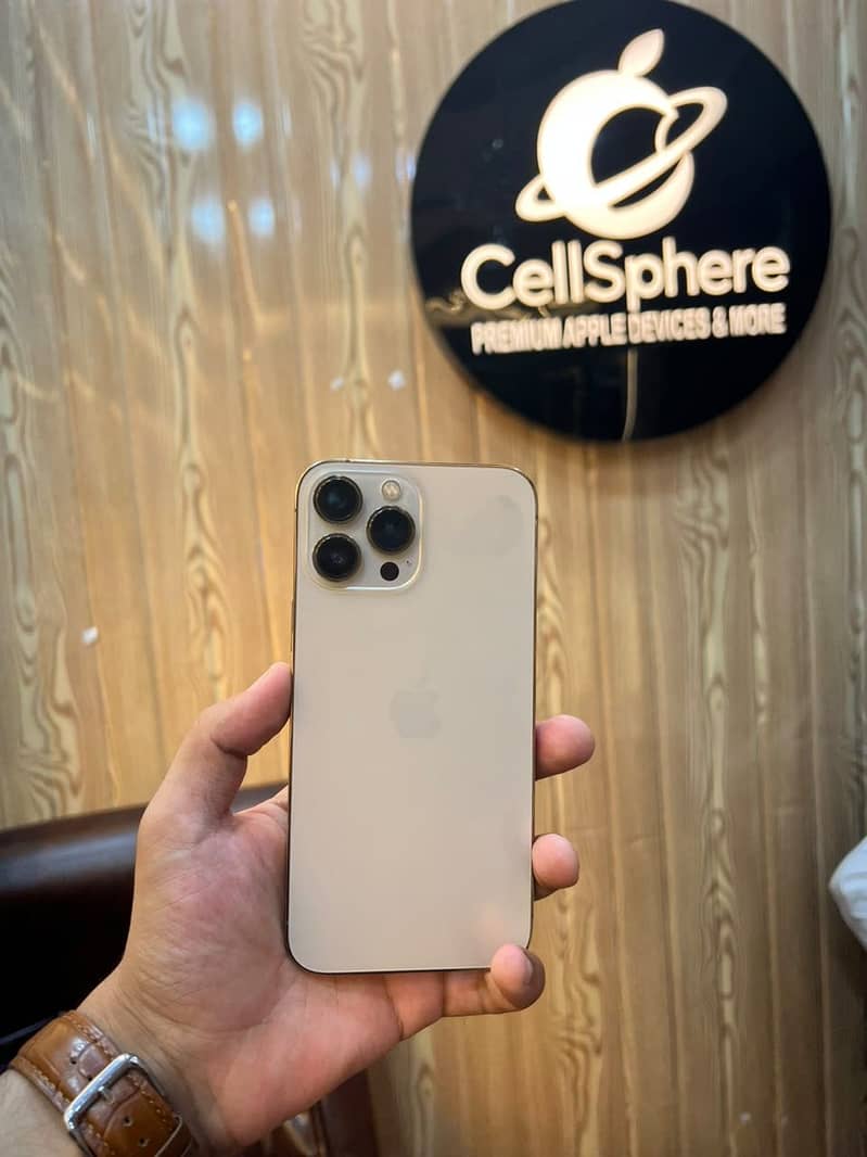Apple iPhone 13 Pro Max 0