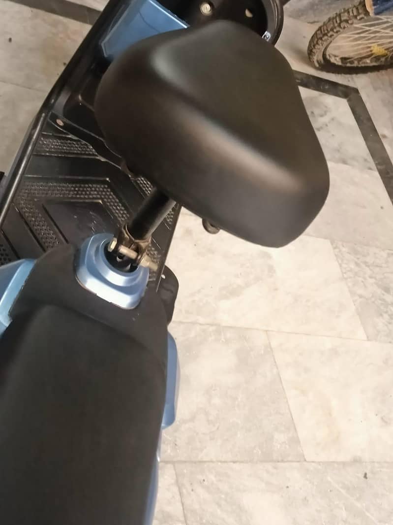 electric scooter 18