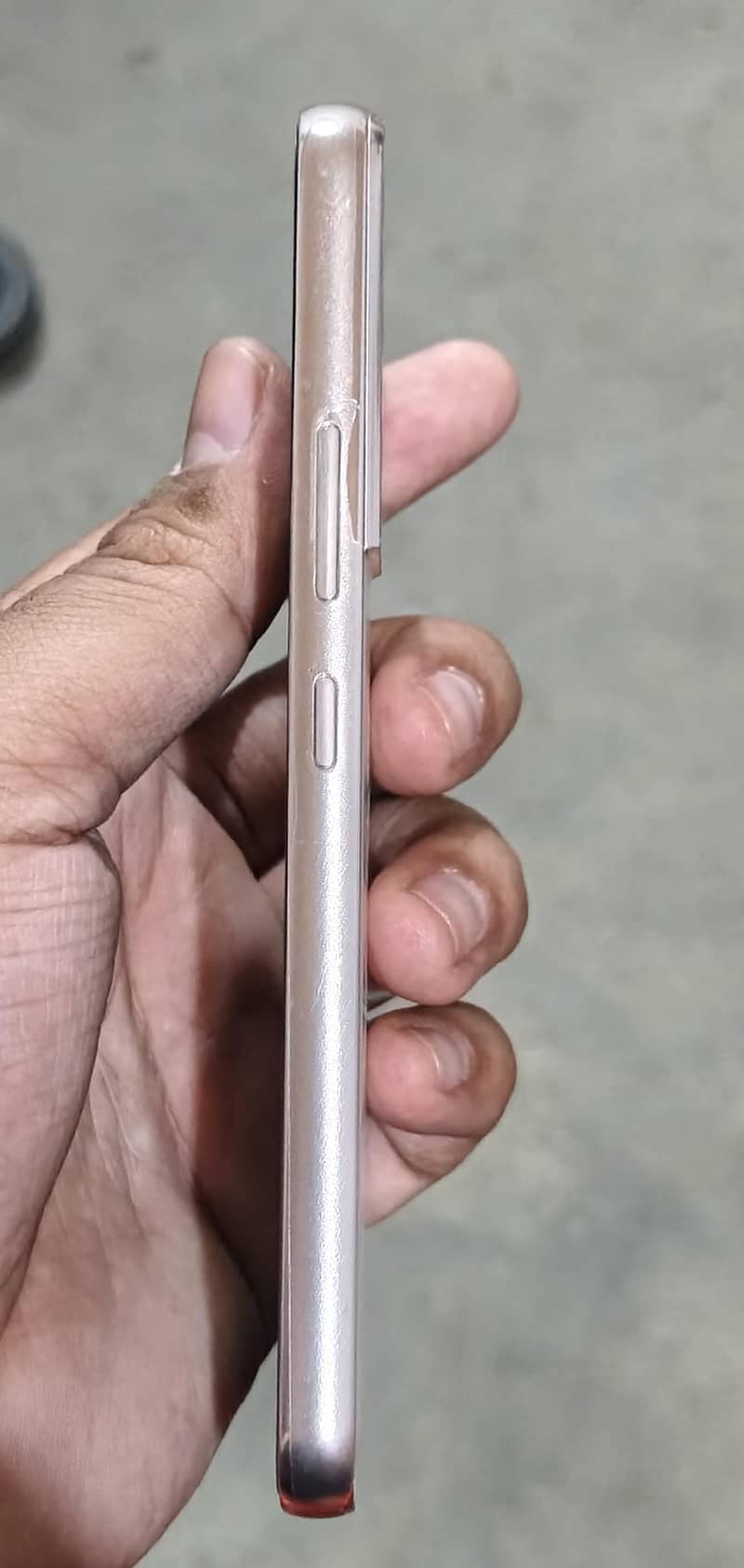 Samsung Mobile S22 4