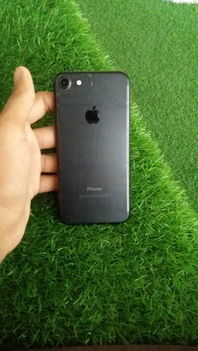 Apple iPhone 7