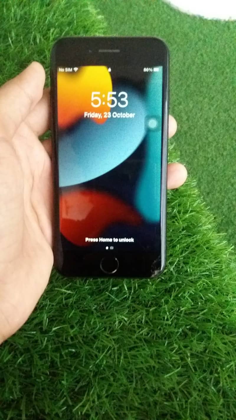 Apple iPhone 7 3
