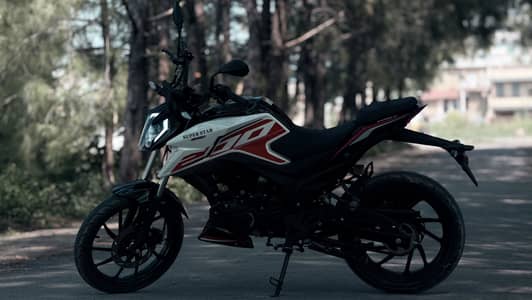 Super Star ZS 200